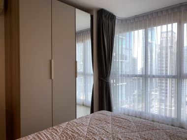 For rent! !! at Rhythm Sathorn - Narathiwas 1 Bedroom 1 Bathroom 20, 000THB/month Fully furnished