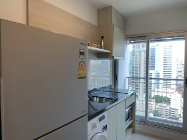 For rent! !! at Rhythm Sathorn - Narathiwas 1 Bedroom 1 Bathroom 20, 000THB/month Fully furnished