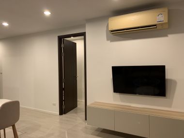 For rent! ! ! at Rhythm Sathorn - Narathiwas 2 Bedroom 2 Bathroom 30, 000THB/month Fully furnished