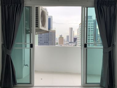 ปล่อยเช่า! 55 Tower ในราคาพิเศษ เพียง 58,000 บาท/เดือน 3 ห้องนอน 3 ห้องน้ำ 1 ห้องแม่บ้าน 260ตรม. ห้องใหญ่อยู่สบาย ใกล้ BTS ทองหล่อ เฟอร์นิเจอร์ครบพร้อมเข้าอยู่
