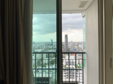 ให้เช่า! !! Ivy Thonglor ในราคาพิเศษ เพียง 28, 000บาท/เดือน 1 ห้องนอน 1 ห้องน้ำ 43. 5ตรม. ห้องใหญ่อยู่สบาย ใกล้ BTS ทองหล่อ เฟอร์นิเจอร์ครบพร้อมเข้าอยู่