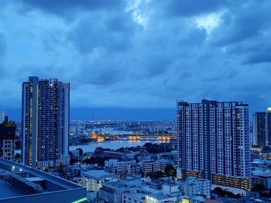 Owner seller]The Tree Interchange tower B, 28th floor River view,Ready to move in Next to Tao Poon BTS station, close Gate way Bangsue department store