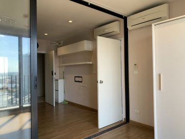 Owner seller]The Tree Interchange tower B, 28th floor River view,Ready to move in Next to Tao Poon BTS station, close Gate way Bangsue department store