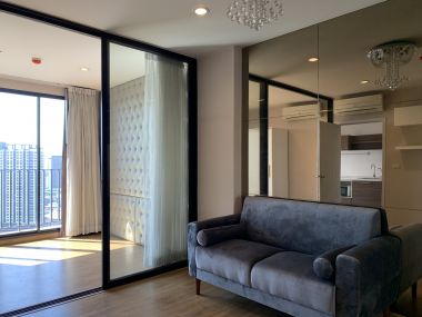 Owner seller]The Tree Interchange tower B, 28th floor River view,Ready to move in Next to Tao Poon BTS station, close Gate way Bangsue department store