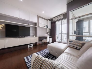 Sale/Rent BY Owner ,Ivy Thonglor Condo, Sukhumvit 55 , Luxury Fully Furnished with Jacuzzi, Sukhumvit City View