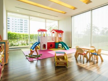 Sale/Rent BY Owner ,Ivy Thonglor Condo, Sukhumvit 55 , Luxury Fully Furnished with Jacuzzi, Sukhumvit City View
