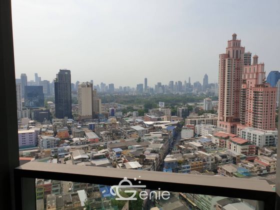 Best View in the Project!! Same View as Swimming Pool!! 55 Sq.m Condo for SALE at The Lumpini 24!! Best PRICE for High Floor Unit!!