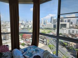 Best View Best Price in Krungthonburi!! 66 Sq.m Spacious Room for SALE at The Niche Taksin