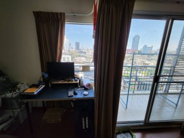 Best View Best Price in Krungthonburi!! 66 Sq.m Spacious Room for SALE at The Niche Taksin