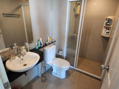 Best View Best Price in Krungthonburi!! 66 Sq.m Spacious Room for SALE at The Niche Taksin