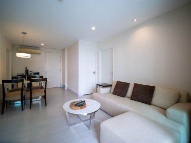 Room Looks Brand New!! 71 Sq.m Condo for SALE at The Bangkok Sathorn - Taksin located in front of BTS Krung Thonburi!!