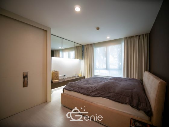 Room Looks Brand New!! 71 Sq.m Condo for SALE at The Bangkok Sathorn - Taksin located in front of BTS Krung Thonburi!!