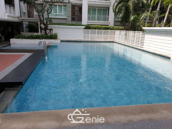 Room Looks Brand New!! 71 Sq.m Condo for SALE at The Bangkok Sathorn - Taksin located in front of BTS Krung Thonburi!!