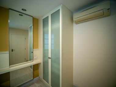 Room Looks Brand New!! 71 Sq.m Condo for SALE at The Bangkok Sathorn - Taksin located in front of BTS Krung Thonburi!!