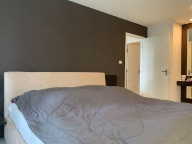 Room Looks Brand New!! 71 Sq.m Condo for SALE at The Bangkok Sathorn - Taksin located in front of BTS Krung Thonburi!!