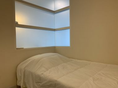 Room Looks Brand New!! 71 Sq.m Condo for SALE at The Bangkok Sathorn - Taksin located in front of BTS Krung Thonburi!!