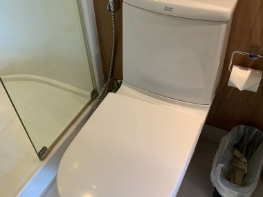 Room Looks Brand New!! 71 Sq.m Condo for SALE at The Bangkok Sathorn - Taksin located in front of BTS Krung Thonburi!!