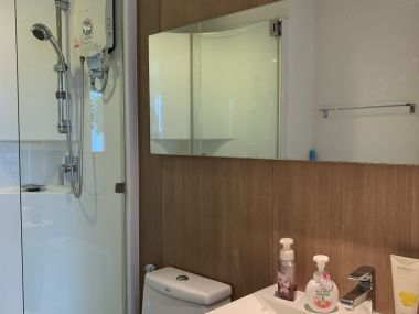 Room Looks Brand New!! 71 Sq.m Condo for SALE at The Bangkok Sathorn - Taksin located in front of BTS Krung Thonburi!!