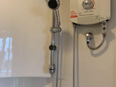 Room Looks Brand New!! 71 Sq.m Condo for SALE at The Bangkok Sathorn - Taksin located in front of BTS Krung Thonburi!!