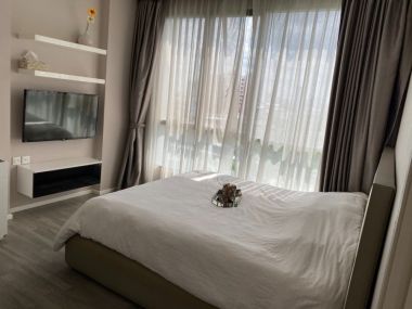 Best Price In The Project!! 65 Sq.m 2BR 2BA Corner Unit for SALE at The Room Sathorn - St. Louis