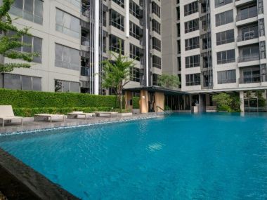Best Price In The Project!! 65 Sq.m 2BR 2BA Corner Unit for SALE at The Room Sathorn - St. Louis
