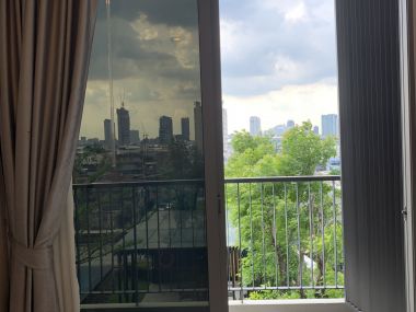 Best Price In The Project!! 65 Sq.m 2BR 2BA Corner Unit for SALE at The Room Sathorn - St. Louis