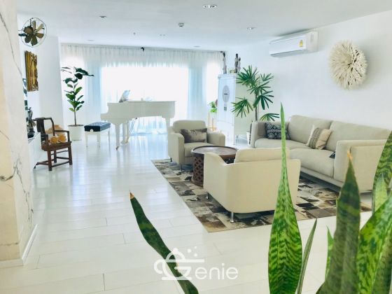 Scandinavian modern Duplex Penthouse 3Bed 4 Bath for Sale at Serene Place Sukhumvit 24