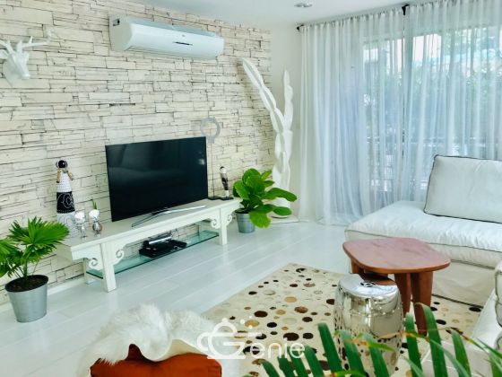 Scandinavian modern Duplex Penthouse 3Bed 4 Bath for Sale at Serene Place Sukhumvit 24