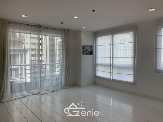 Scandinavian modern Duplex Penthouse 3Bed 4 Bath for Sale at Serene Place Sukhumvit 24