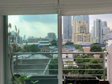 Scandinavian modern Duplex Penthouse 3Bed 4 Bath for Sale at Serene Place Sukhumvit 24