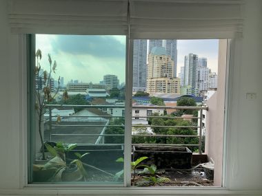 Scandinavian modern Duplex Penthouse 3Bed 4 Bath for Sale at Serene Place Sukhumvit 24