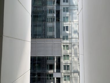 2 Bed 2 Bath with pool view at Siri at Sukhumvit in Thonglor for Sale with Tenant