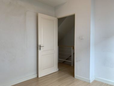 ขาย! Town Home หมู่บ้าน บ้านใหม่ พระราม 9- ศรีครินทร์ 3 ห้องนอน 3 ห้องนอน 3 ชั้น 21 ตรว.  เพียง 4,500,000 บาท เฟอร์นิเจอร์ครบพร้อมเข้าอยู่