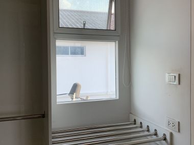 ขาย! Town Home หมู่บ้าน บ้านใหม่ พระราม 9- ศรีครินทร์ 3 ห้องนอน 3 ห้องนอน 3 ชั้น 21 ตรว.  เพียง 4,500,000 บาท เฟอร์นิเจอร์ครบพร้อมเข้าอยู่