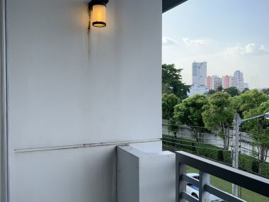 ขาย! Town Home หมู่บ้าน บ้านใหม่ พระราม 9- ศรีครินทร์ 3 ห้องนอน 3 ห้องนอน 3 ชั้น 21 ตรว.  เพียง 4,500,000 บาท เฟอร์นิเจอร์ครบพร้อมเข้าอยู่