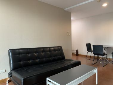 ให้เช่า!!! Belle Grand Rama9 1 ห้องนอน 42ตรม. ใกล้ MRT พระราม 9 เพียง 20, 000บาท/เดือน เฟอร์นิเจอร์ครบพร้อมเข้าอยู่