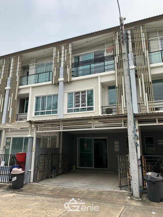 Hot Deal!!! For rent! !! at Townhome The Plant Citi Chaengwattana 25, 000THB/month 3 Bedroom 3 Bathroom Fully furnished