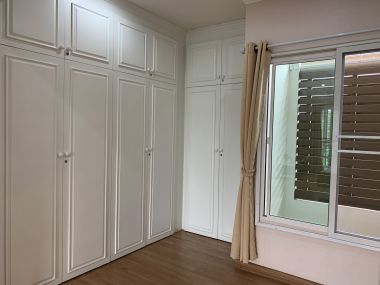 ลดสุดๆ ถูกกว่านี้ไม่มีอีกแล้ว!!** ปล่อยเช่าทาวน์โฮม ** The Plant Citi แจ้งวัฒนะ ในราคาเพียง 25, 000บาท/เดือน 3 ชั้น 3 ห้องนอน 3 ห้องน้ำ ขนาด 25 ตรว. พื้นที่ใช้สอย 180 ตรม. เฟอร์นิเจอร์ครบพร้อมเข้าอยู่