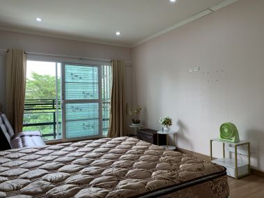 ลดสุดๆ ถูกกว่านี้ไม่มีอีกแล้ว!!** ปล่อยเช่าทาวน์โฮม ** The Plant Citi แจ้งวัฒนะ ในราคาเพียง 25, 000บาท/เดือน 3 ชั้น 3 ห้องนอน 3 ห้องน้ำ ขนาด 25 ตรว. พื้นที่ใช้สอย 180 ตรม. เฟอร์นิเจอร์ครบพร้อมเข้าอยู่