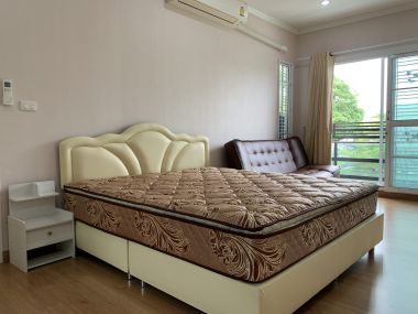 ลดสุดๆ ถูกกว่านี้ไม่มีอีกแล้ว!!** ปล่อยเช่าทาวน์โฮม ** The Plant Citi แจ้งวัฒนะ ในราคาเพียง 25, 000บาท/เดือน 3 ชั้น 3 ห้องนอน 3 ห้องน้ำ ขนาด 25 ตรว. พื้นที่ใช้สอย 180 ตรม. เฟอร์นิเจอร์ครบพร้อมเข้าอยู่