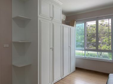 ลดสุดๆ ถูกกว่านี้ไม่มีอีกแล้ว!!** ปล่อยเช่าทาวน์โฮม ** The Plant Citi แจ้งวัฒนะ ในราคาเพียง 25, 000บาท/เดือน 3 ชั้น 3 ห้องนอน 3 ห้องน้ำ ขนาด 25 ตรว. พื้นที่ใช้สอย 180 ตรม. เฟอร์นิเจอร์ครบพร้อมเข้าอยู่