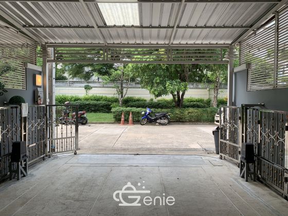 Hot Deal!!! For rent! !! at Townhome The Plant Citi Chaengwattana 25, 000THB/month 3 Bedroom 3 Bathroom Fully furnished