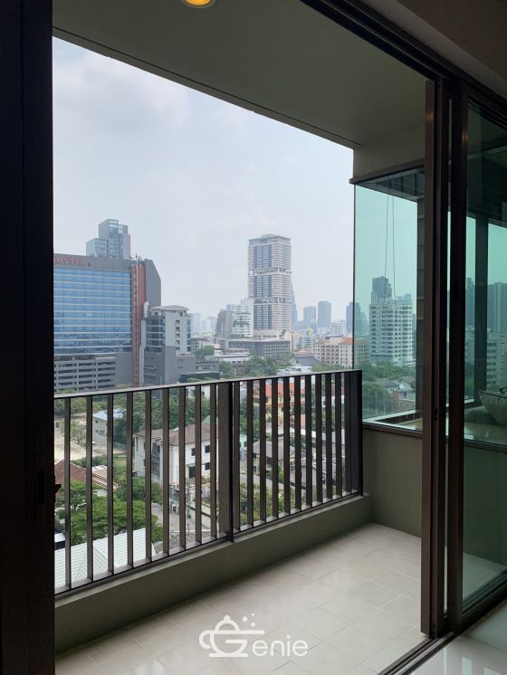 ให้เช่า!!! ราคาพิเศษ The Emporio Place 2 ห้องนอน ห้องใหญ่อยู่สบาย 106 ตรม ใกล้ BTS พร้อมพงษ์ เพียง 65, 000 บาท/เดือน เฟอร์นิเจอร์ครบพร้อมเข้าอยู่