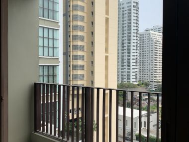 Special price!!! for rent! at The Emporio Place 2 Bedroom 3 Bathroom 65, 000THB/month Fully furnished