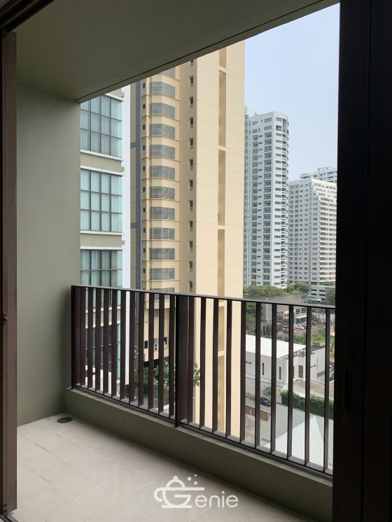 ให้เช่า!!! ราคาพิเศษ The Emporio Place 2 ห้องนอน ห้องใหญ่อยู่สบาย 106 ตรม ใกล้ BTS พร้อมพงษ์ เพียง 65, 000 บาท/เดือน เฟอร์นิเจอร์ครบพร้อมเข้าอยู่
