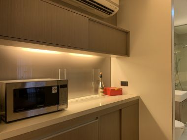 For rent! !! at MODE Sukhumvit 61 1 Bedroom 1 Bathroom 38, 000/month Fully furnished