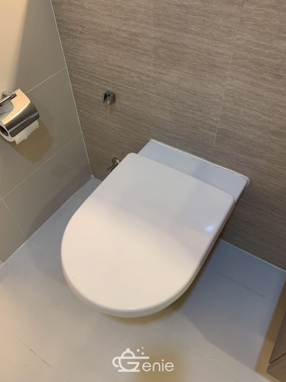 For rent! !! at MODE Sukhumvit 61 1 Bedroom 1 Bathroom 38, 000/month Fully furnished