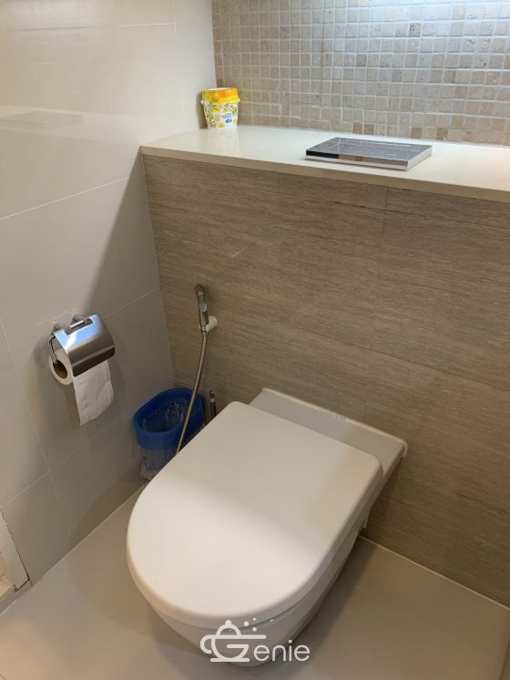 For rent! !! at MODE Sukhumvit 61 1 Bedroom 1 Bathroom 38, 000/month Fully furnished