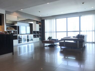 The  best 2 bedroom deal in The River Condominium