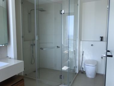 Luxury 3 bedroom unit with panorama view of Chaopraya River